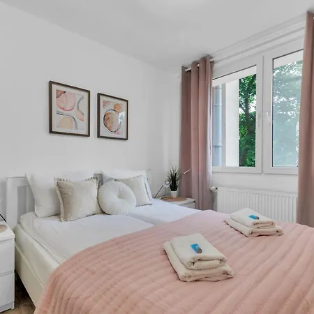 Bubblegum 2 Bedroom In Mokotow * Varsóvia