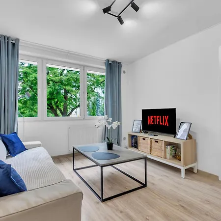 Bubblegum 2 Bedroom In Mokotow Varsóvia