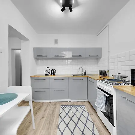 Bubblegum 2 Bedroom In Mokotow